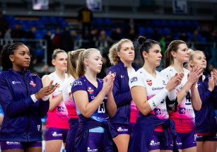 Imoco wygrywa w czterech setach